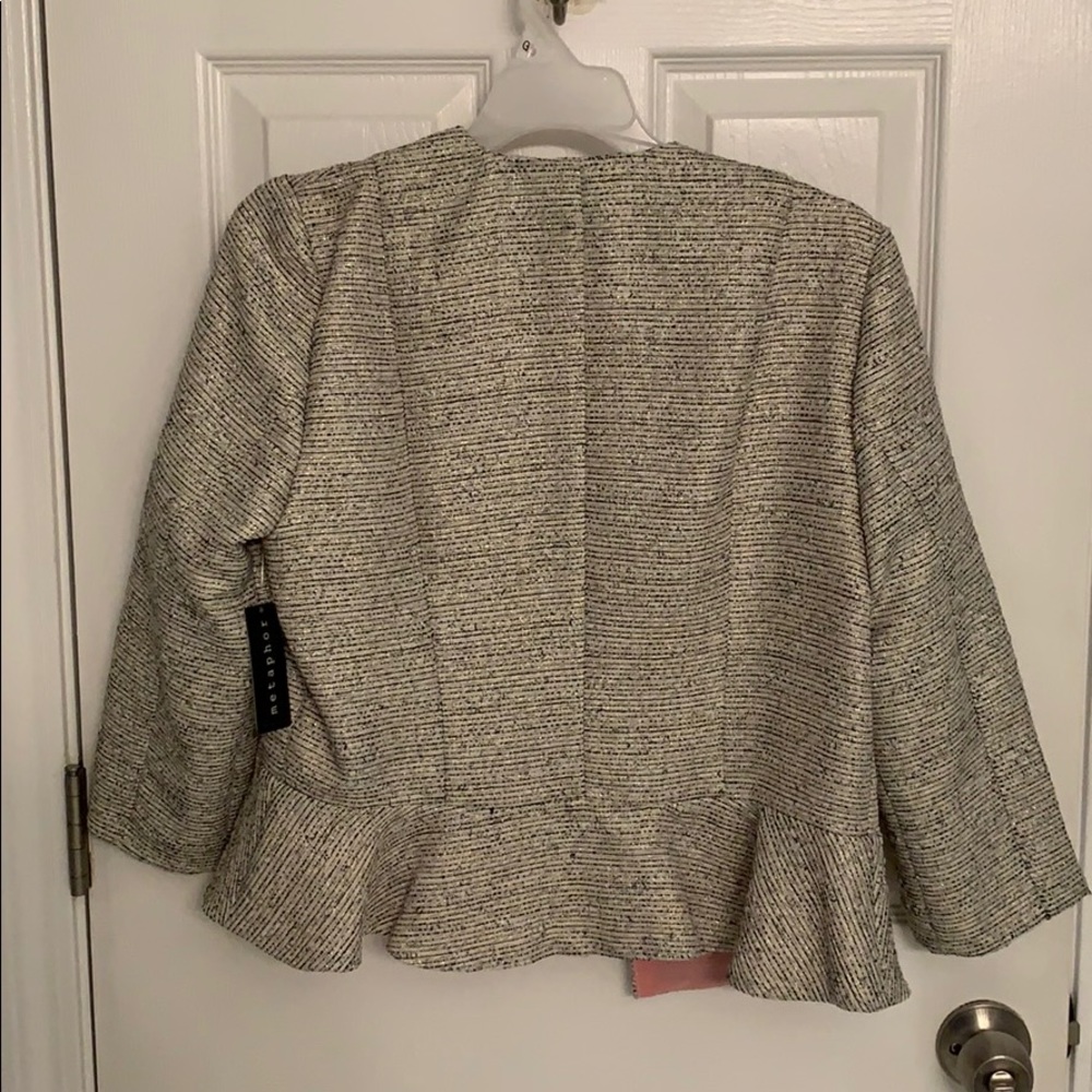 Blazer - Picture 2 of 3